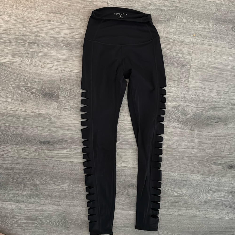 Tavi Noir XS laser cut leggings